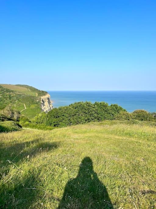 Hastings Old Town. Cottage - By The Sea Екстериор снимка